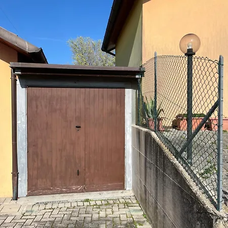 Leo-terre Roveresche Apartment